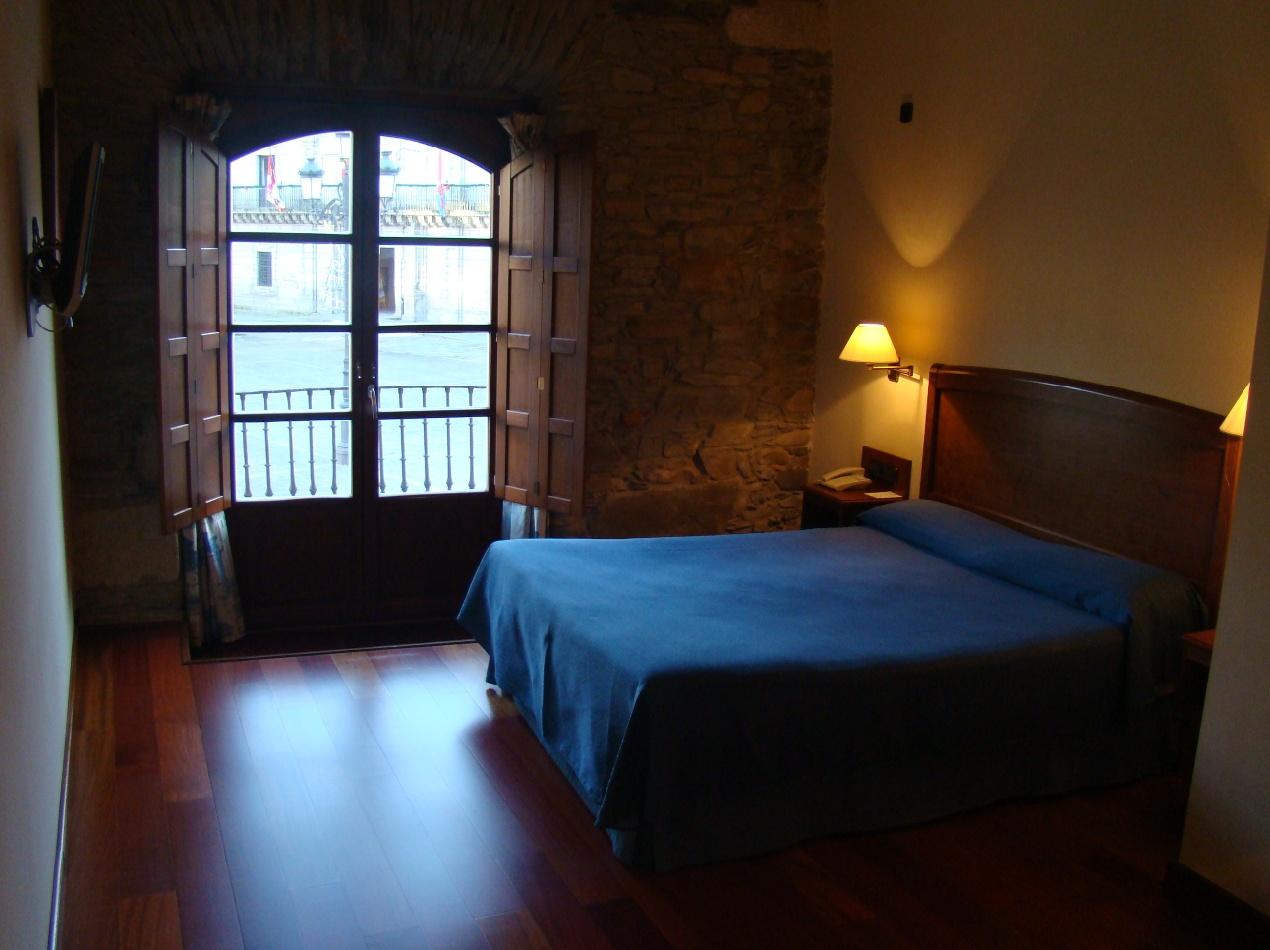 Hotel Aroi Bierzo Plaza Ponferrada Room photo