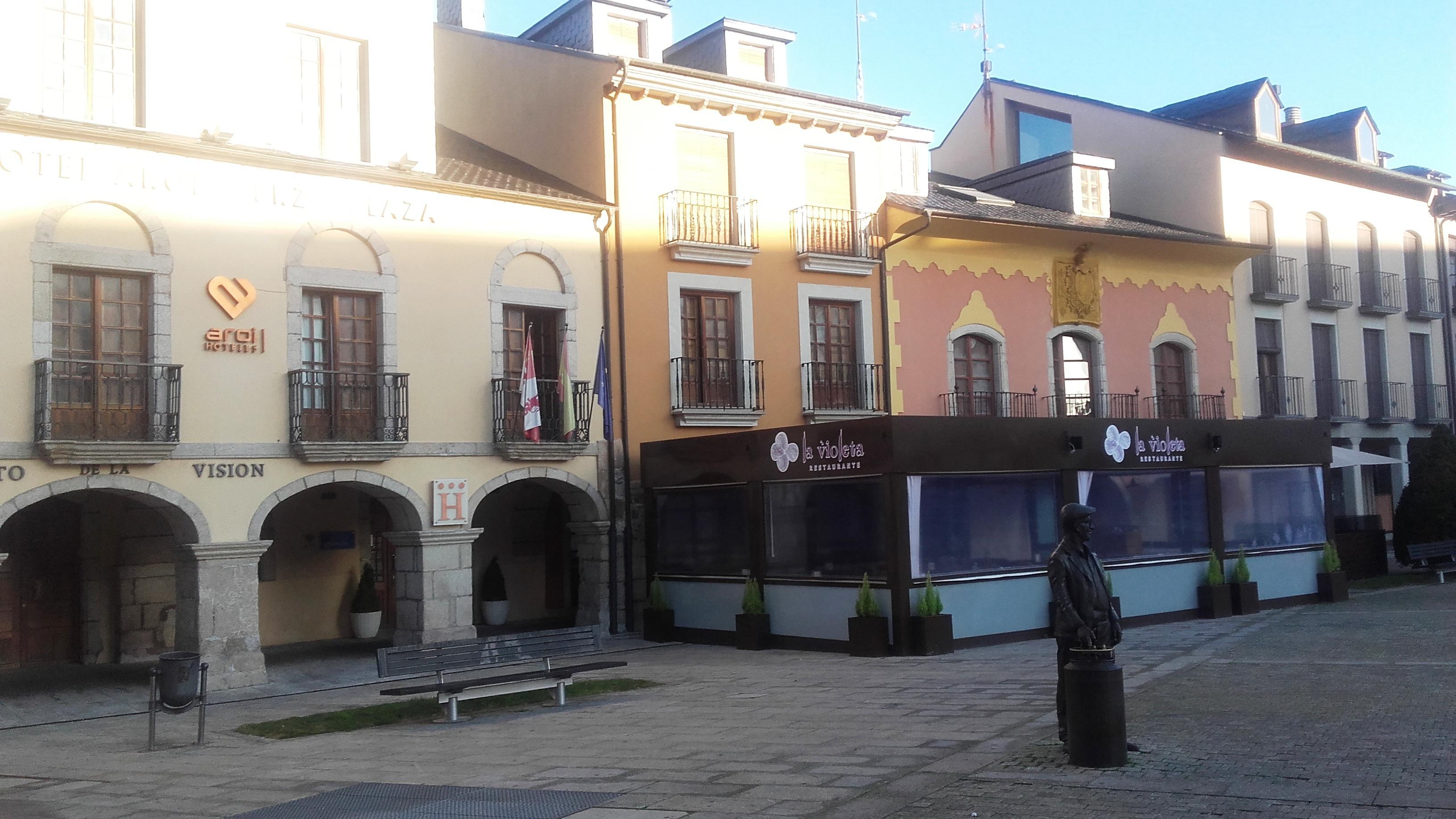 Hotel Aroi Bierzo Plaza Ponferrada Exterior photo